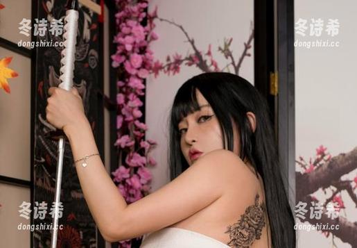 Tiny Asa万圣节的美图，一键下载，乐趣加倍！